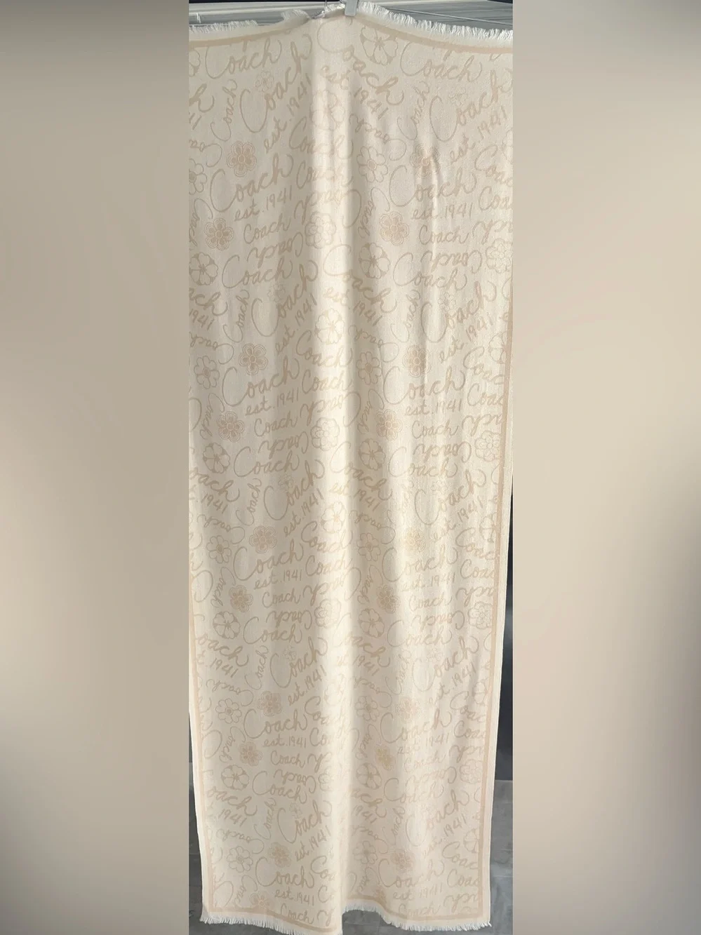 Coach Cream Script-Print scarf pashmina shawl with flowers logo silk wool As Is